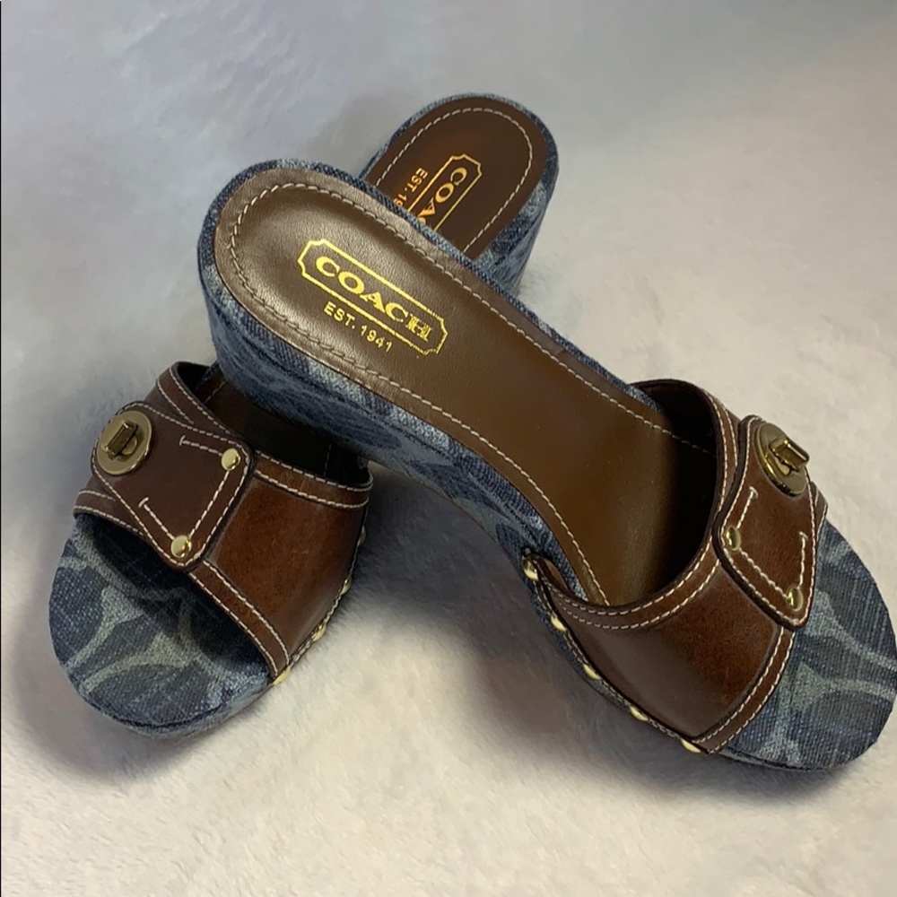 Coach wedge slides